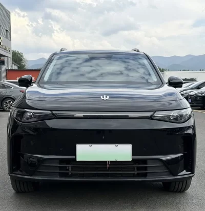 Leapmotor C16