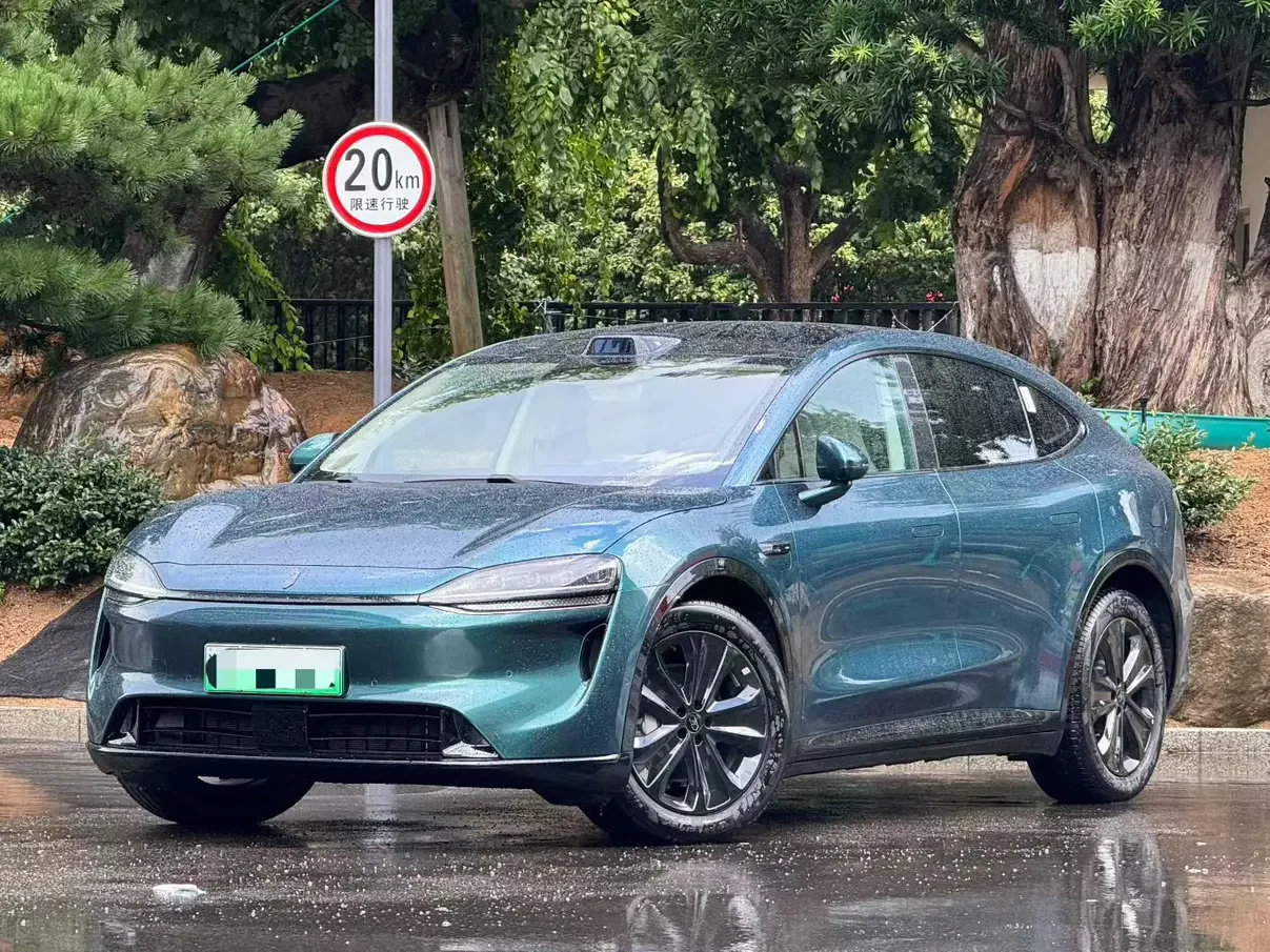 Luxeed Zhijie R7