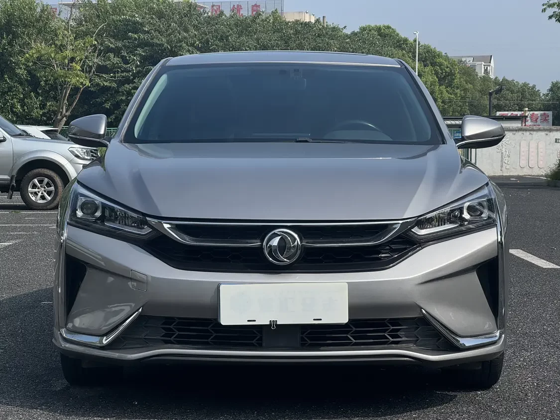 Dongfeng Yixuan