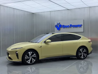NIO ET5