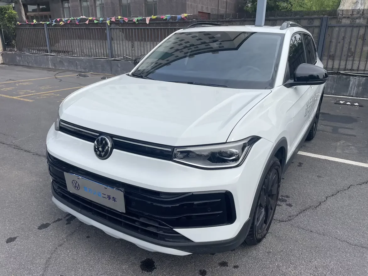 Volkswagen Tharu