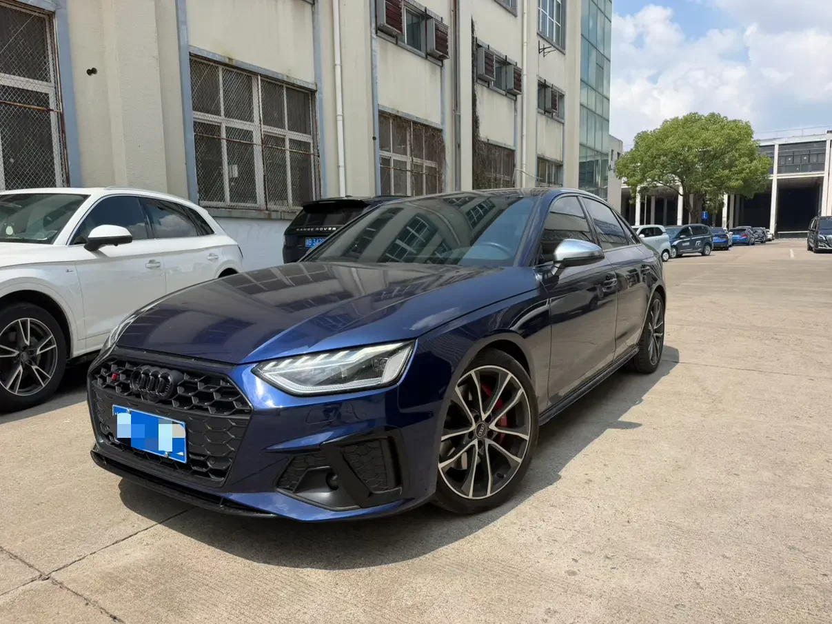 Audi S4