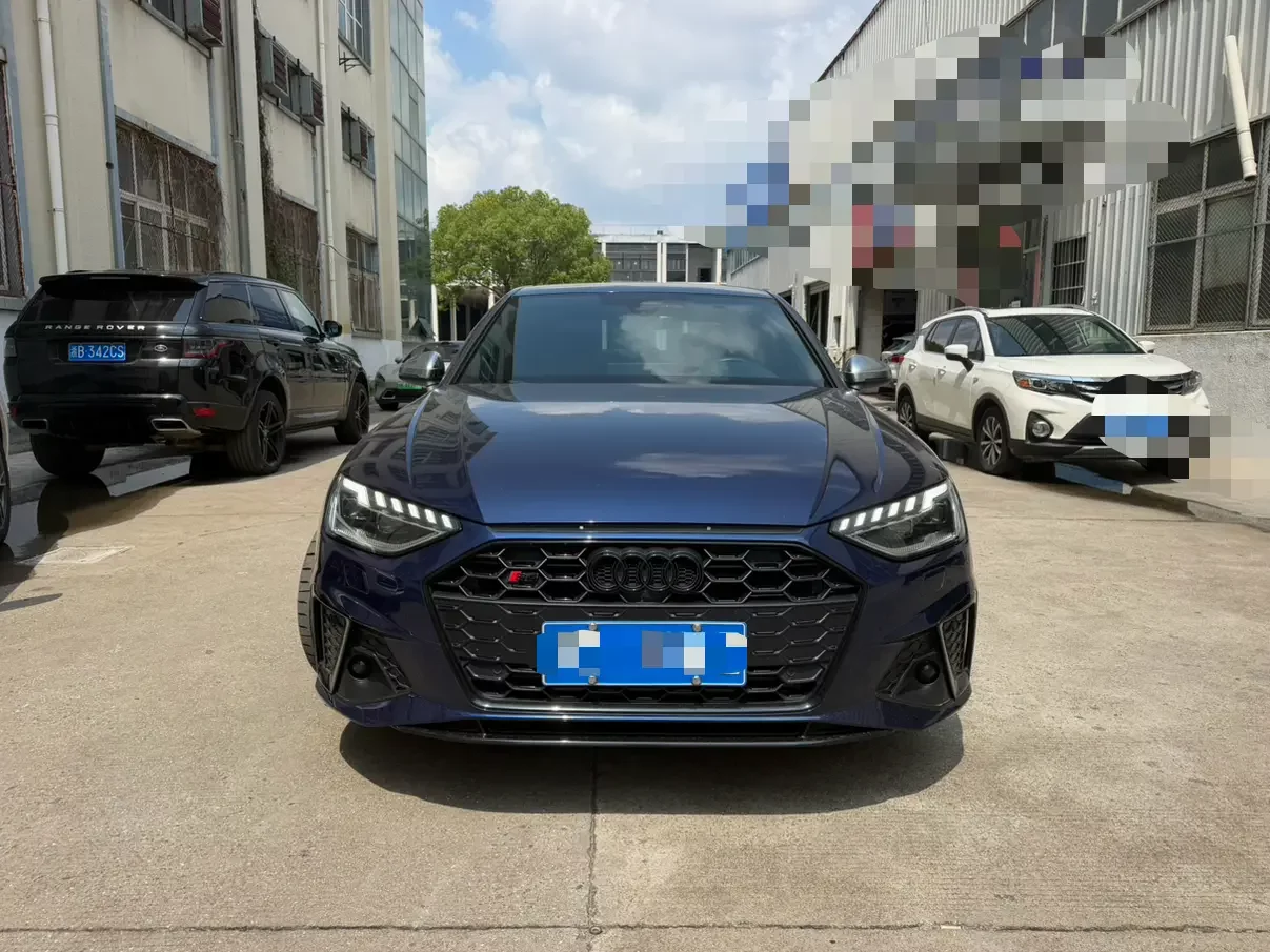 Audi S4