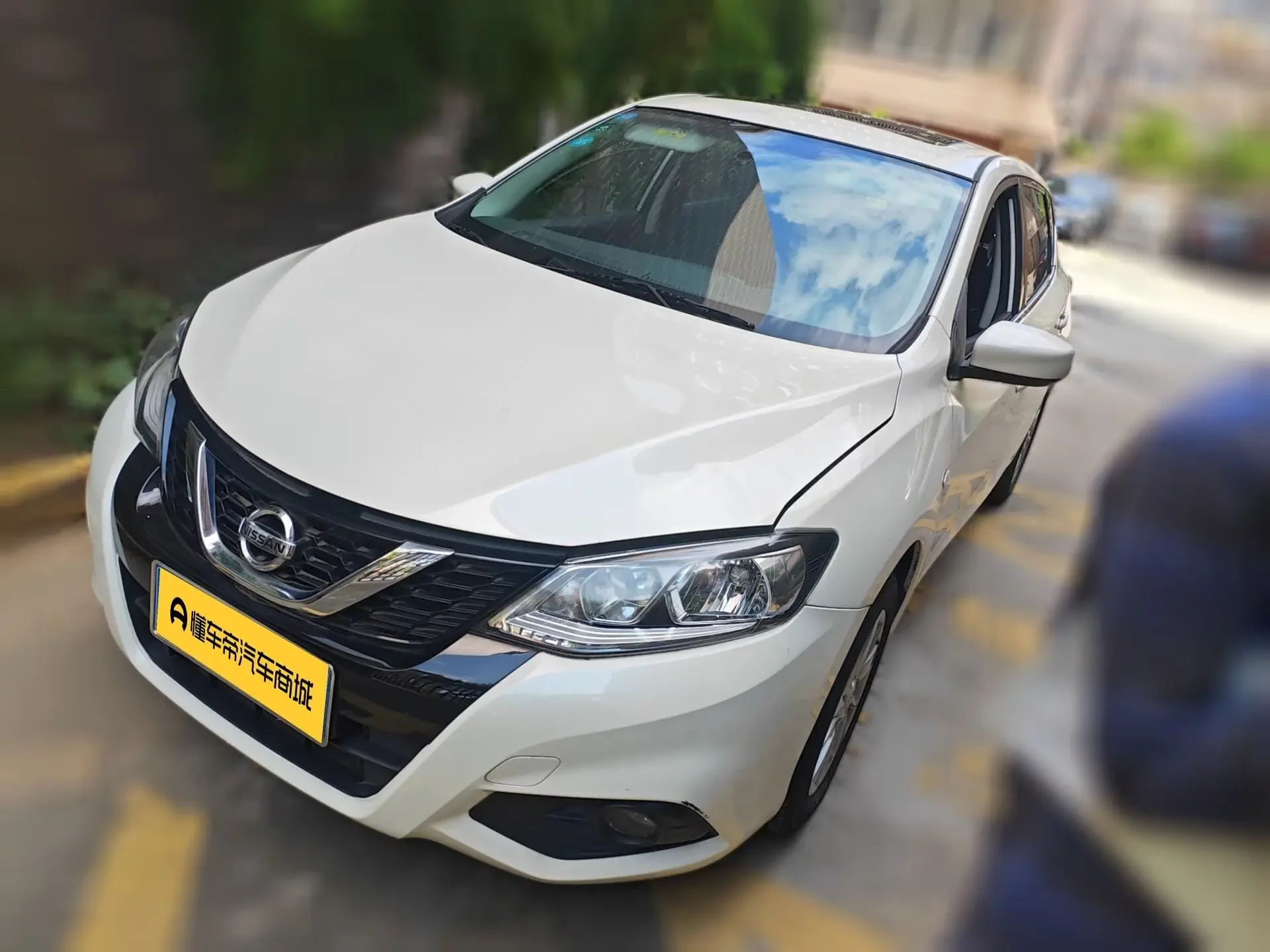 Nissan Tiida