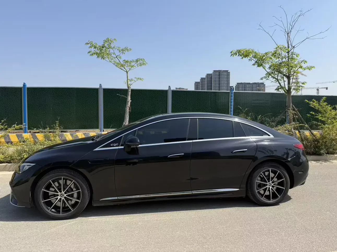 Mercedes-Benz EQE