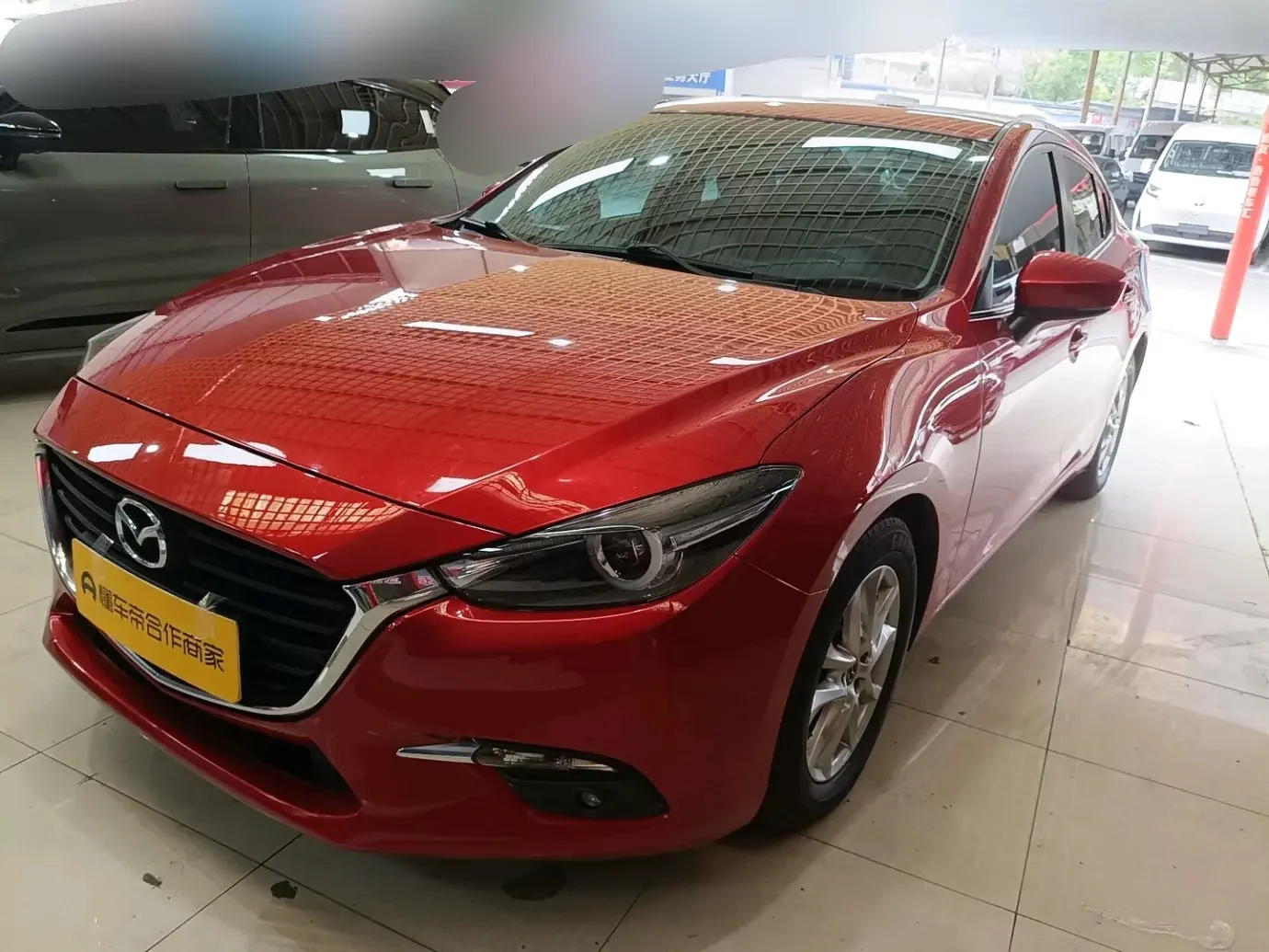 Mazda Axela (3)