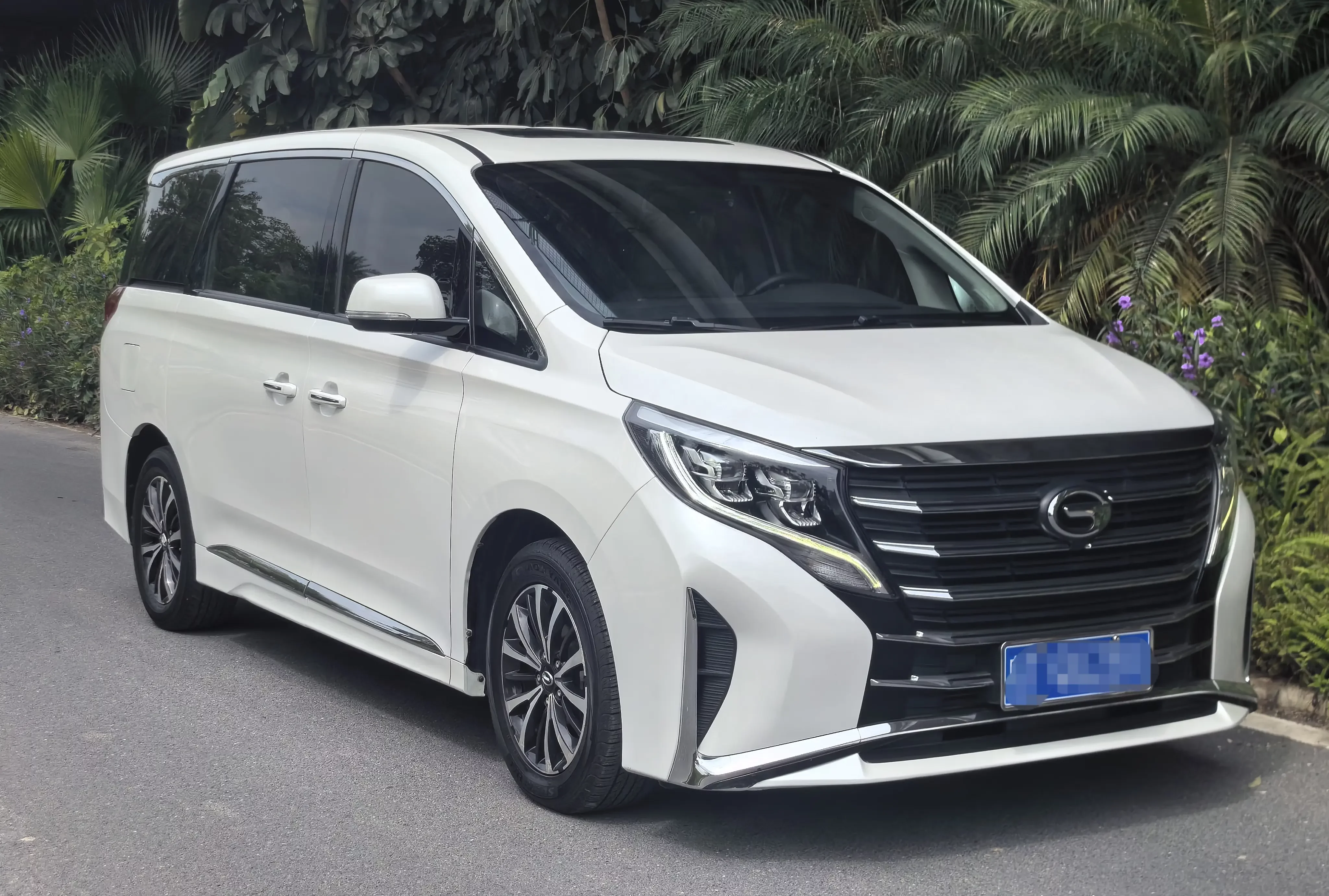 GAC Trumpchi M8
