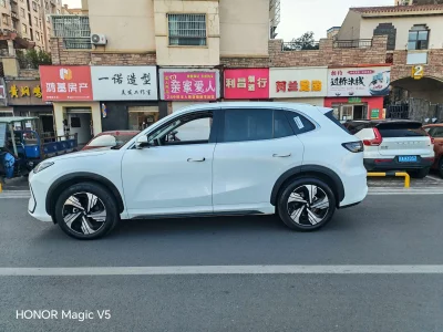 Geely Galaxy E5