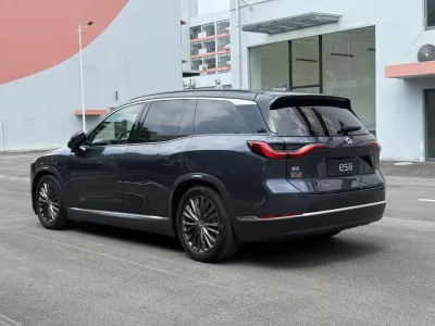 NIO ES8