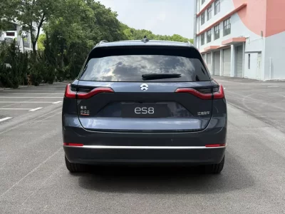 NIO ES8