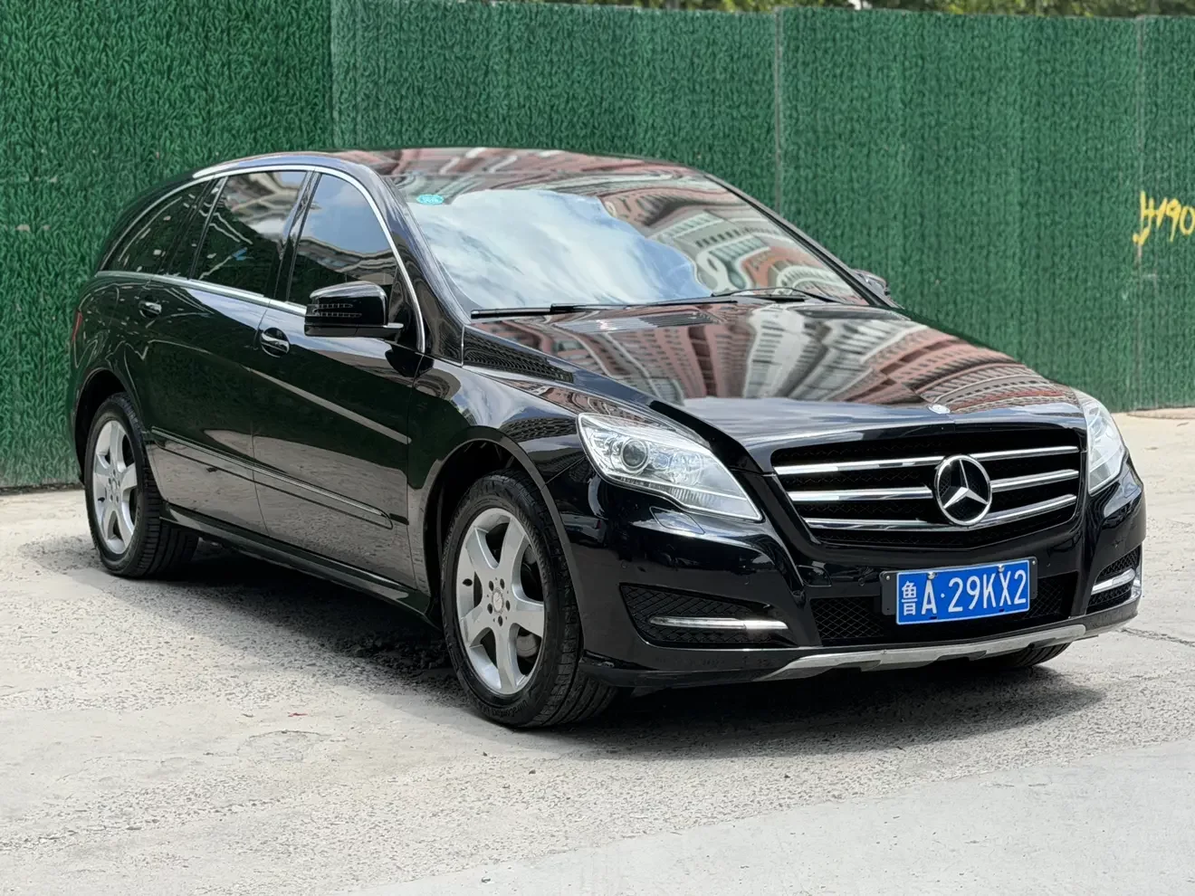 Mercedes-Benz R-Class