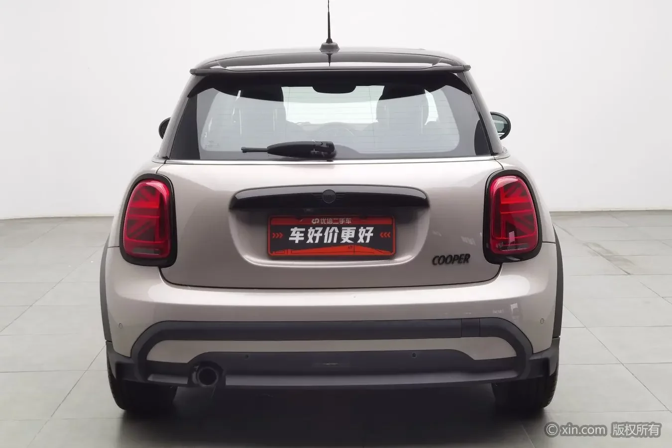 MINI 