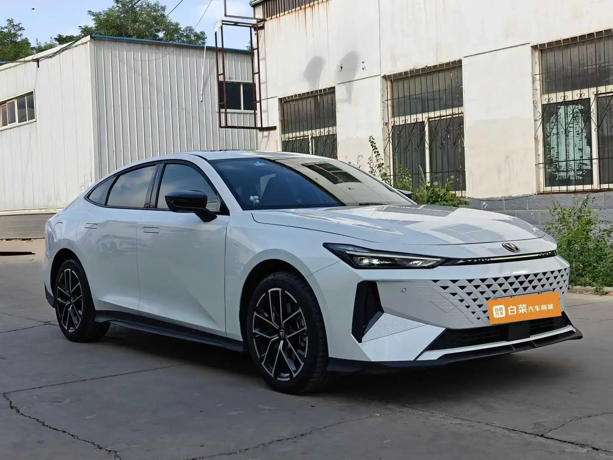 Changan UNI-V Smart Electric iDD
