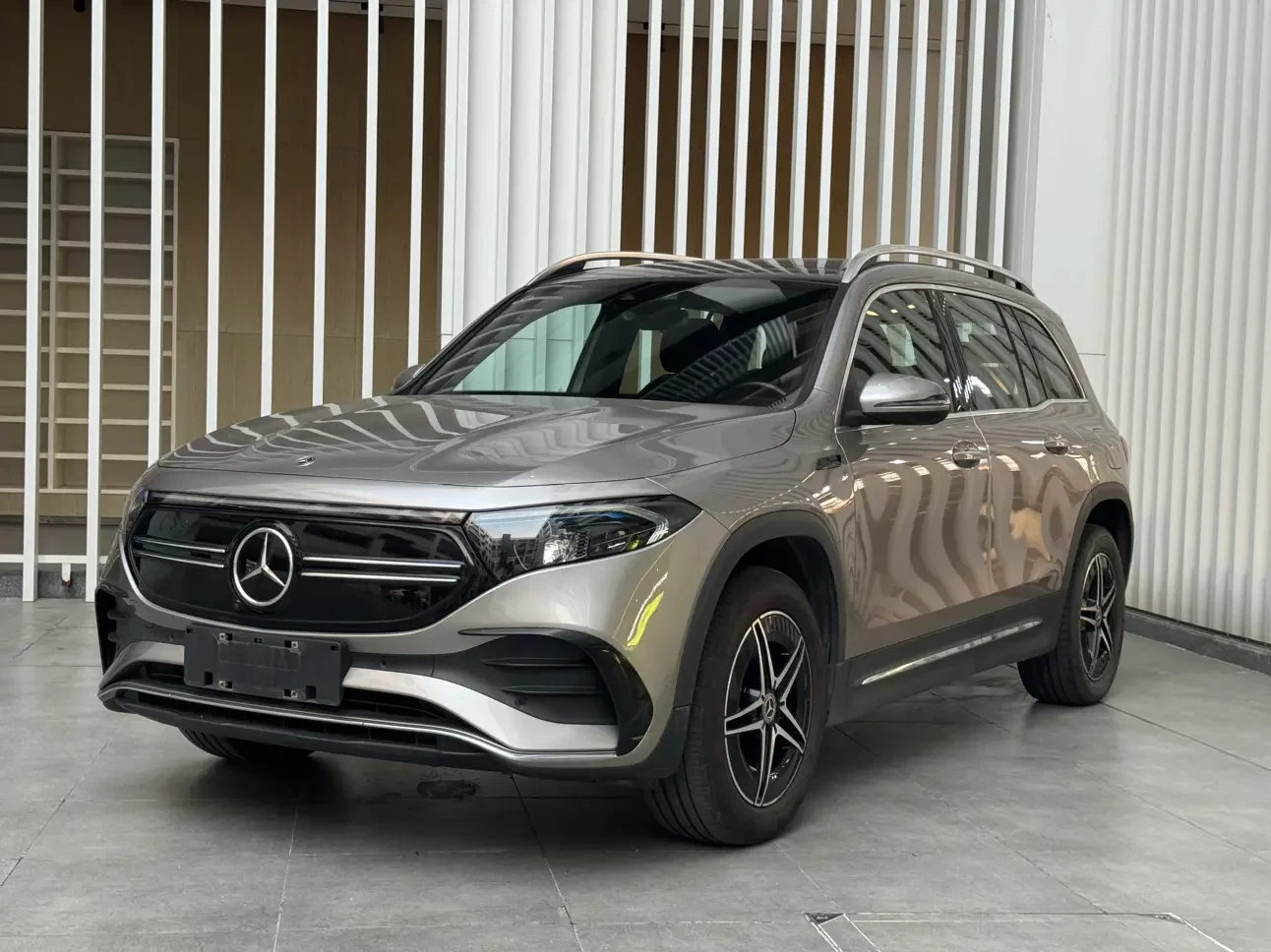 Mercedes-Benz EQB