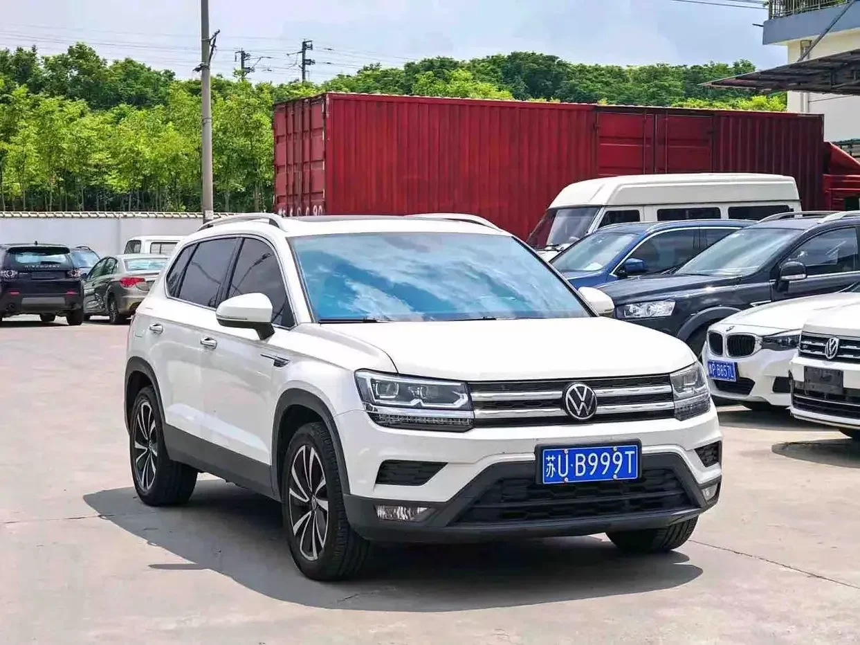 Volkswagen Tharu