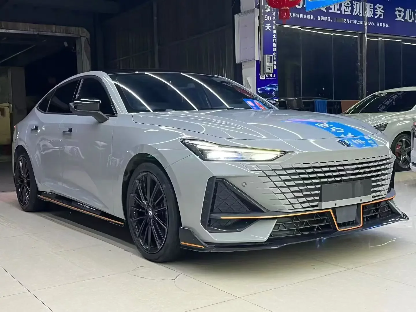 Changan UNI-V