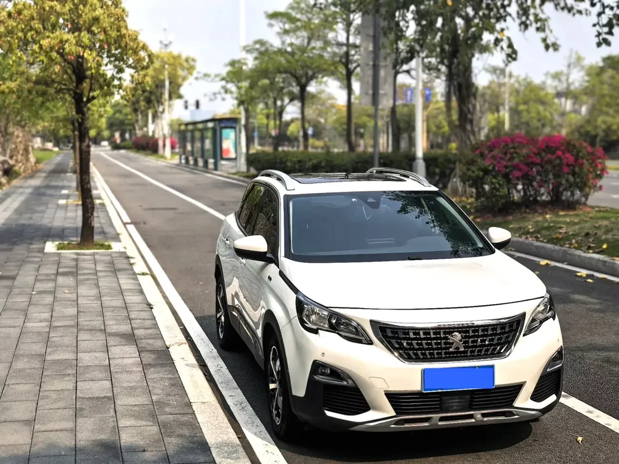 Peugeot 4008