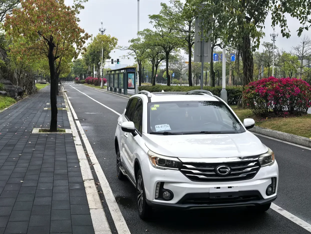 GAC Trumpchi GS4