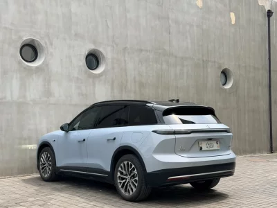 NIO ES6