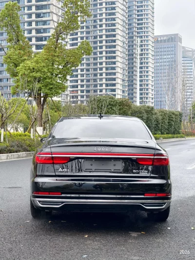 Audi A8