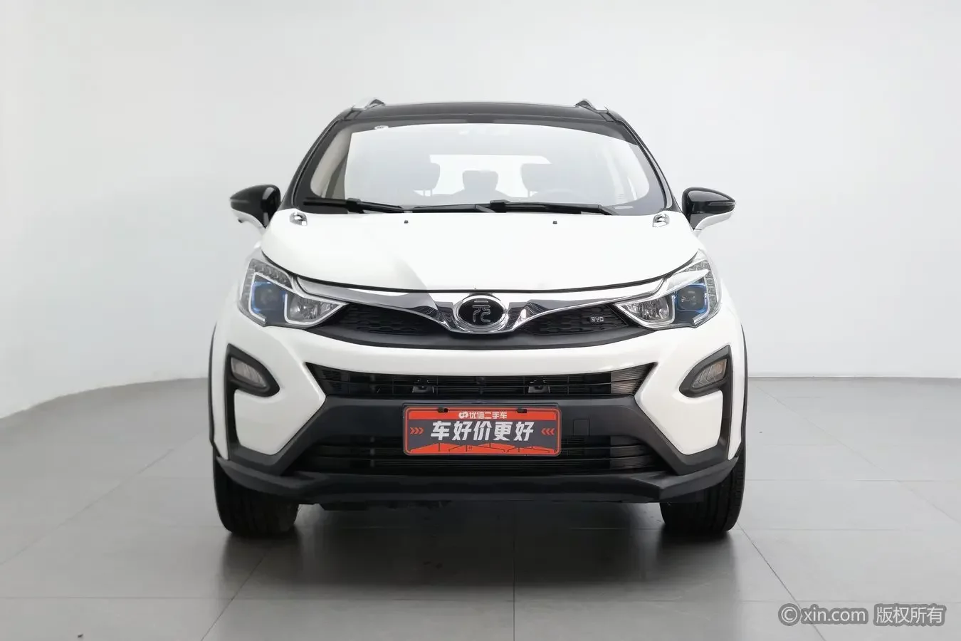 BYD Yuan  из Китая