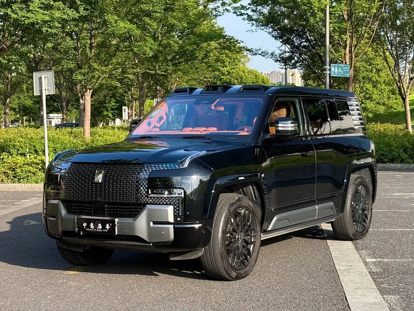 BYD Yangwang U8