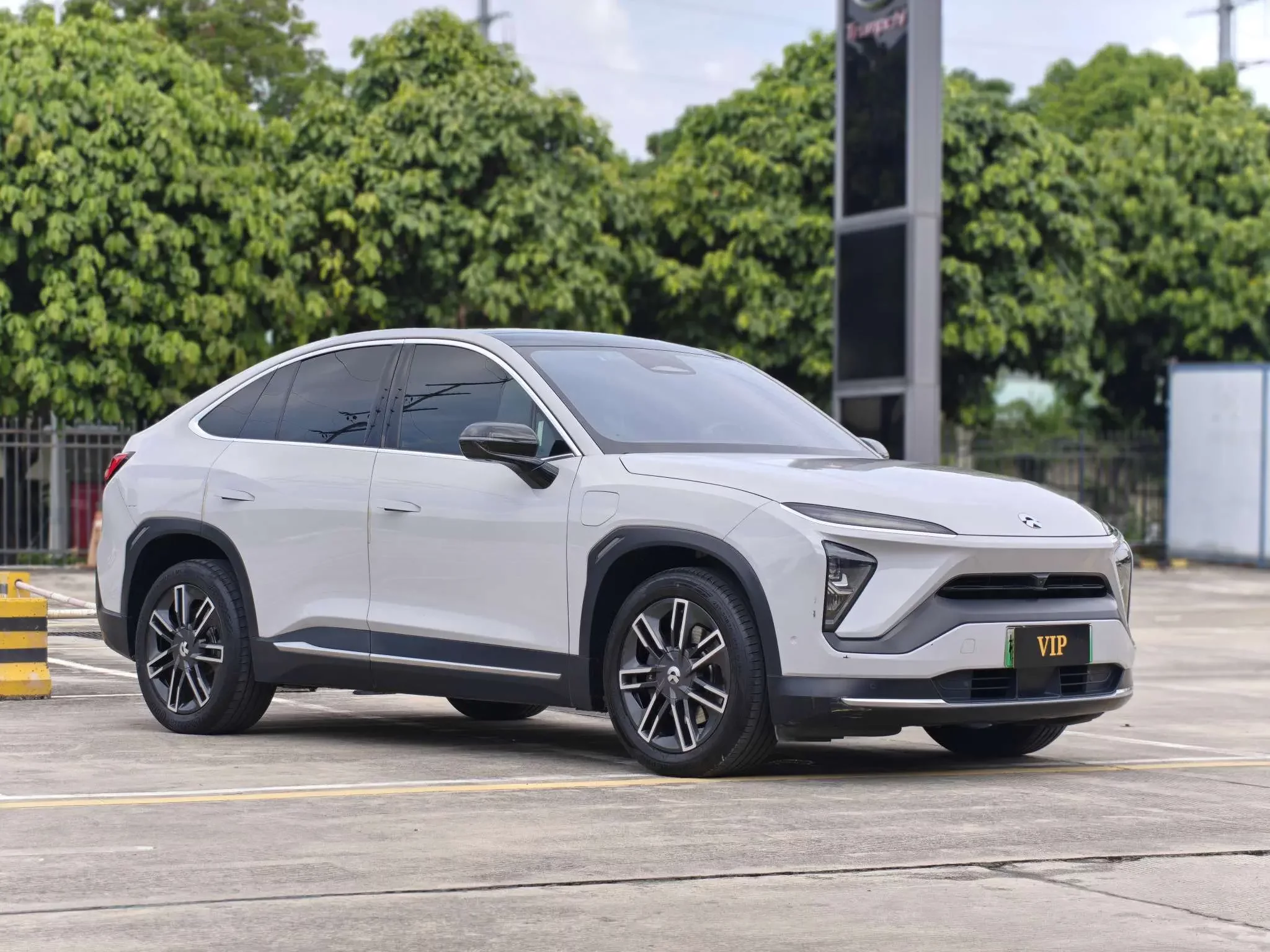 NIO EC6