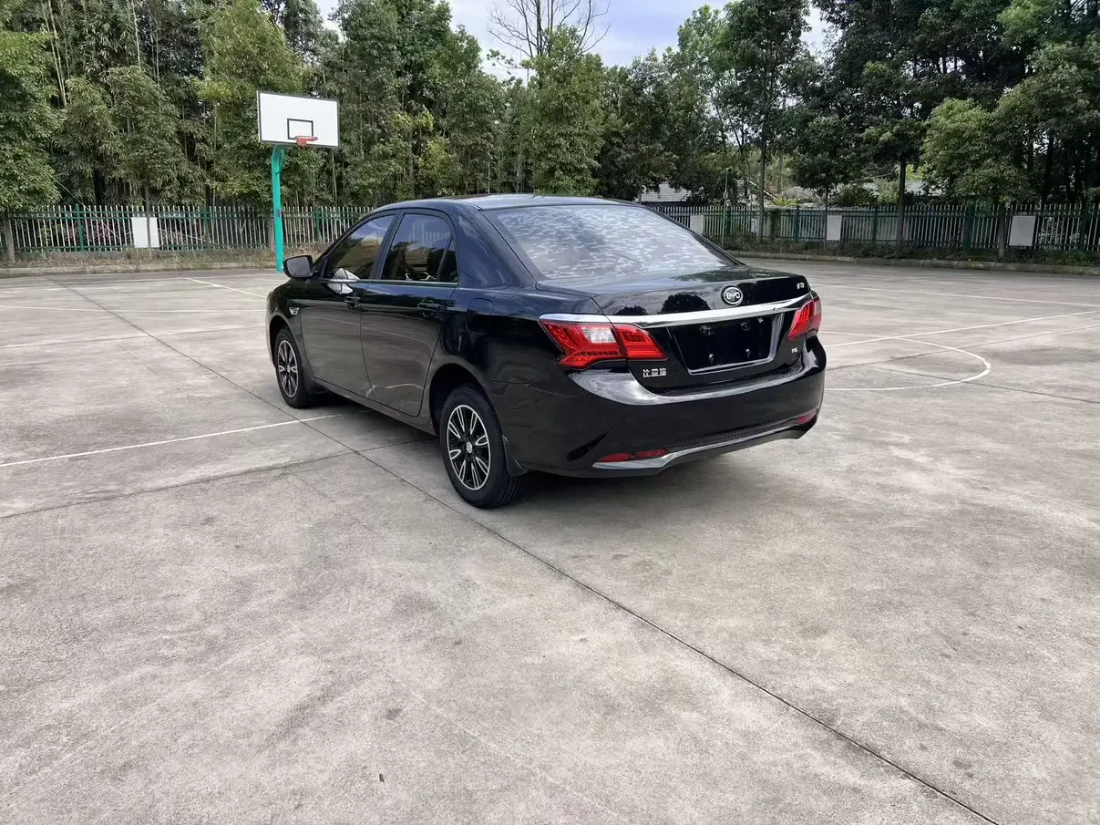BYD F3