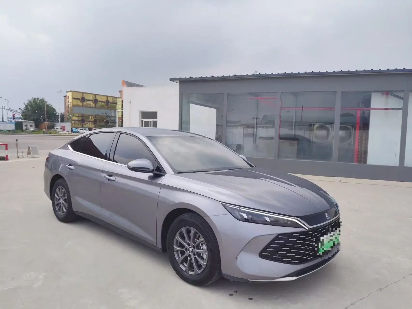 BYD Qin L DM