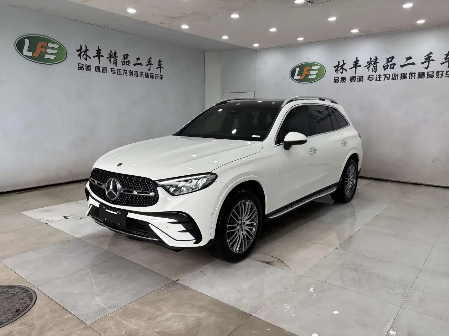 MERCEDES-BENZ GLC