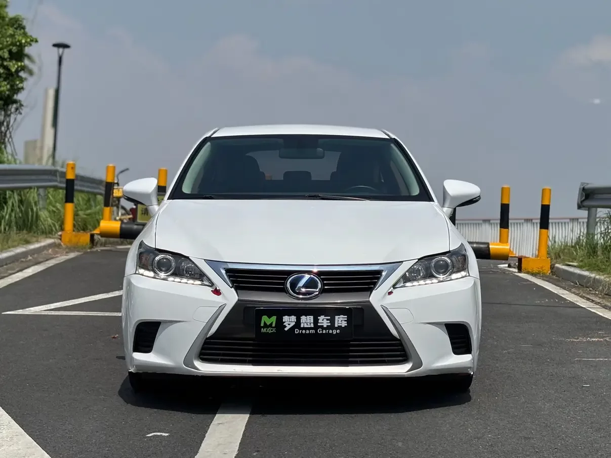 Lexus CT