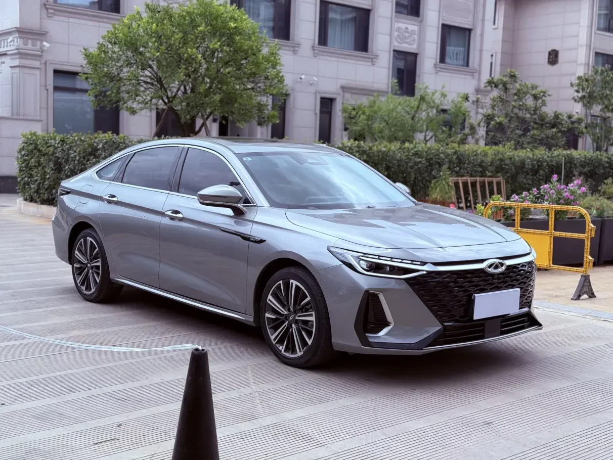 Chery Arrizo 8