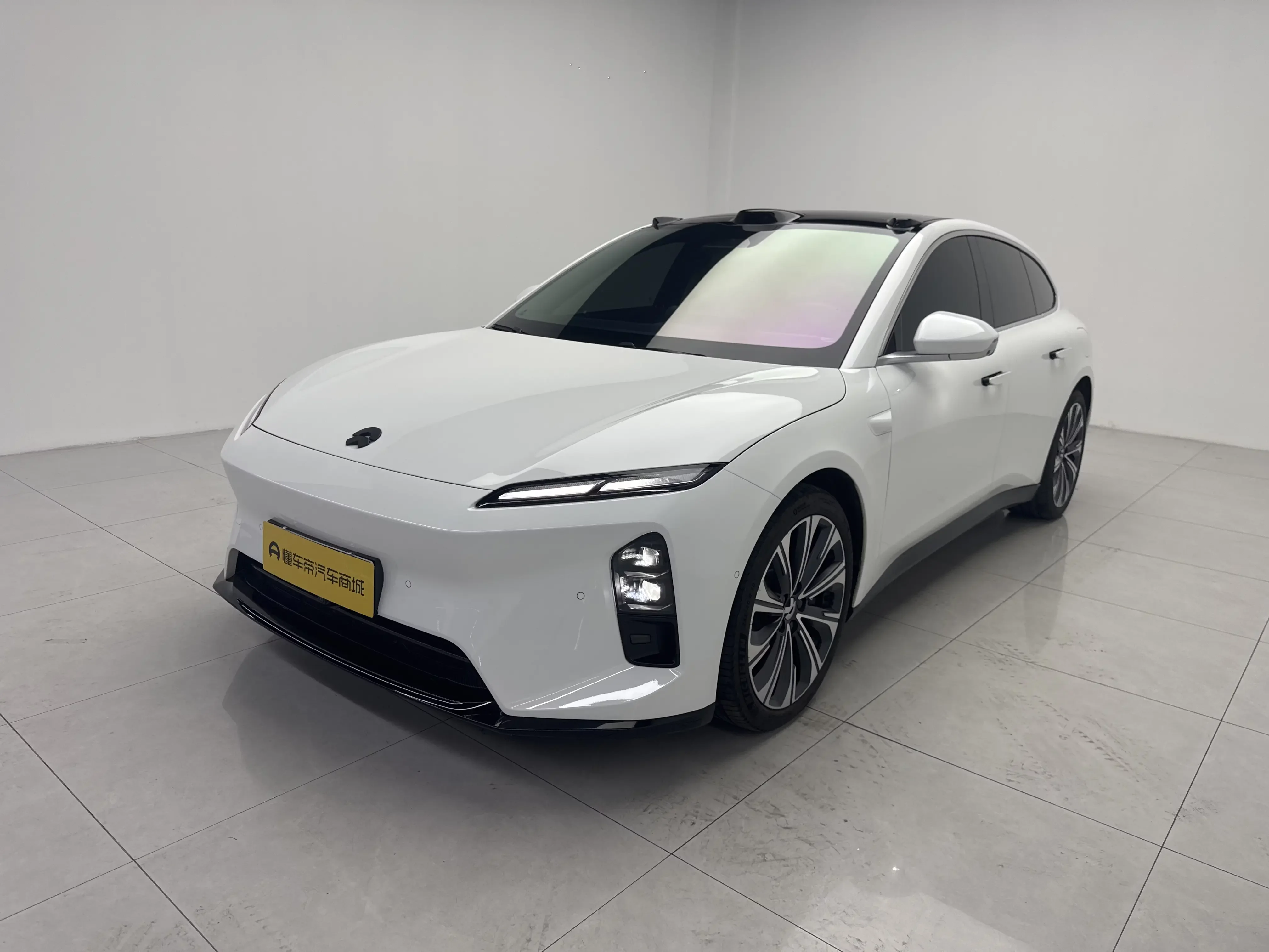 NIO ET5T
