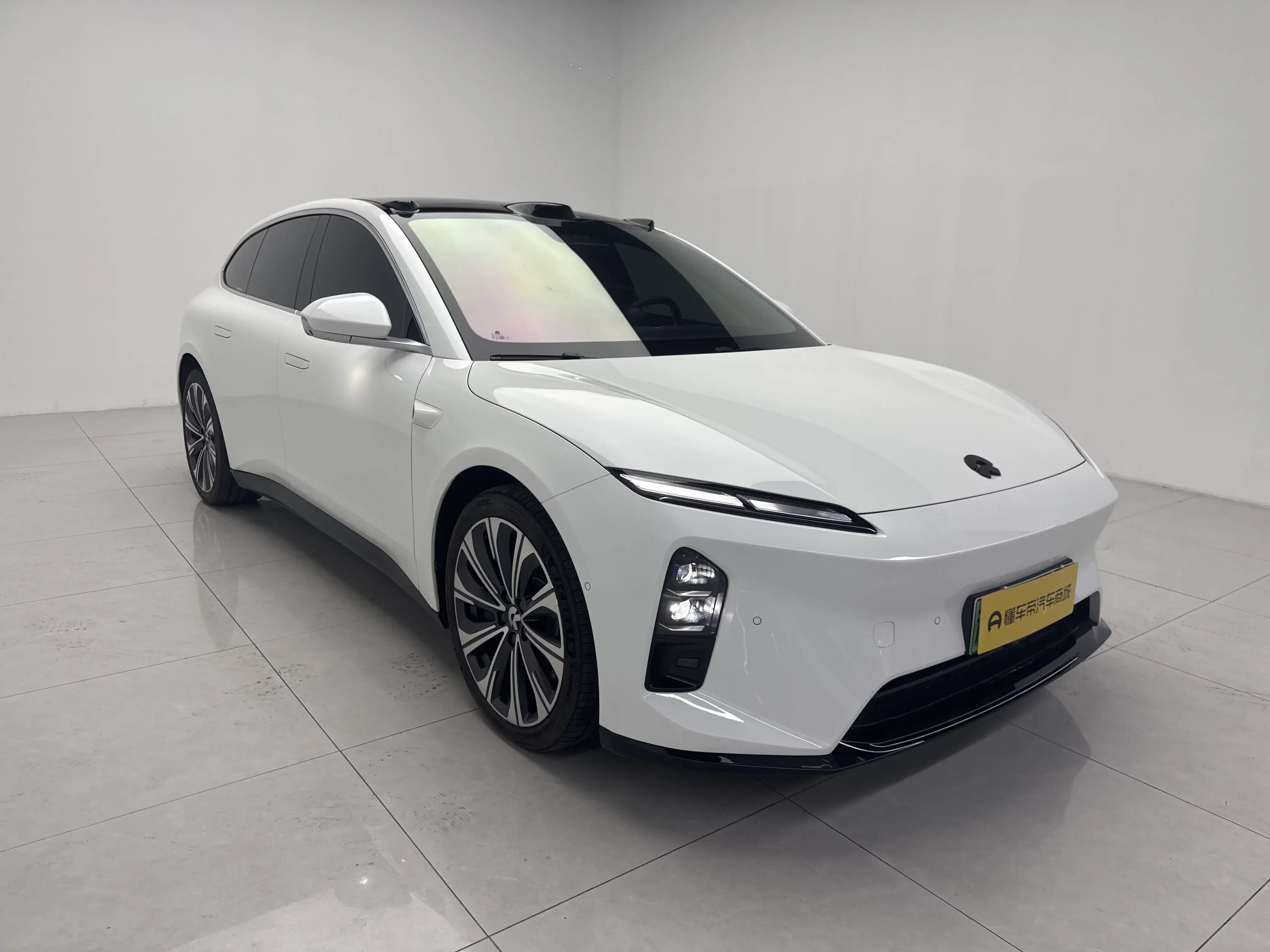 NIO ET5T
