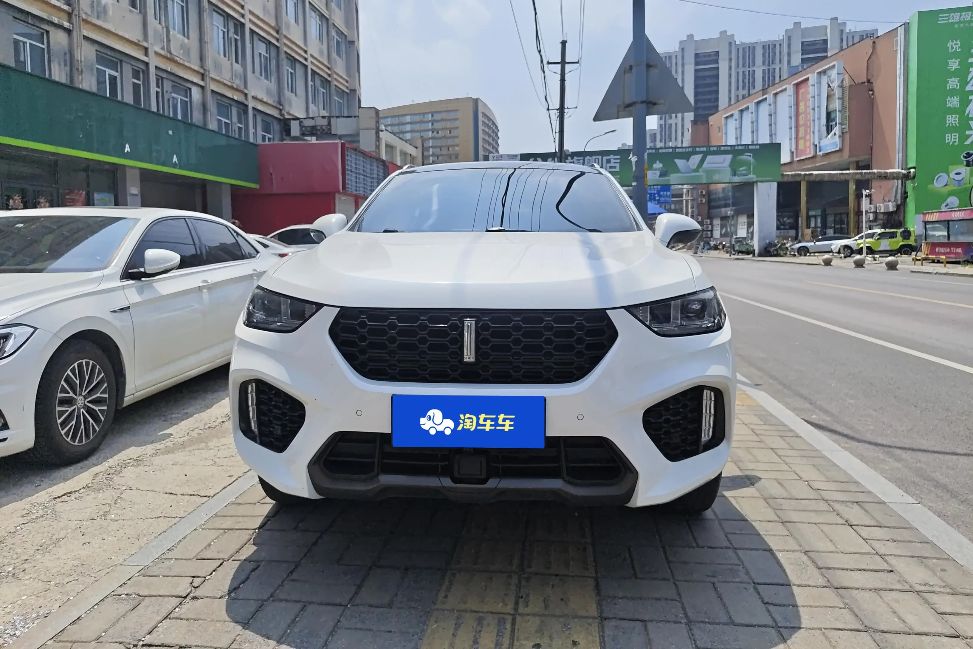 Wey Wei brand VV5