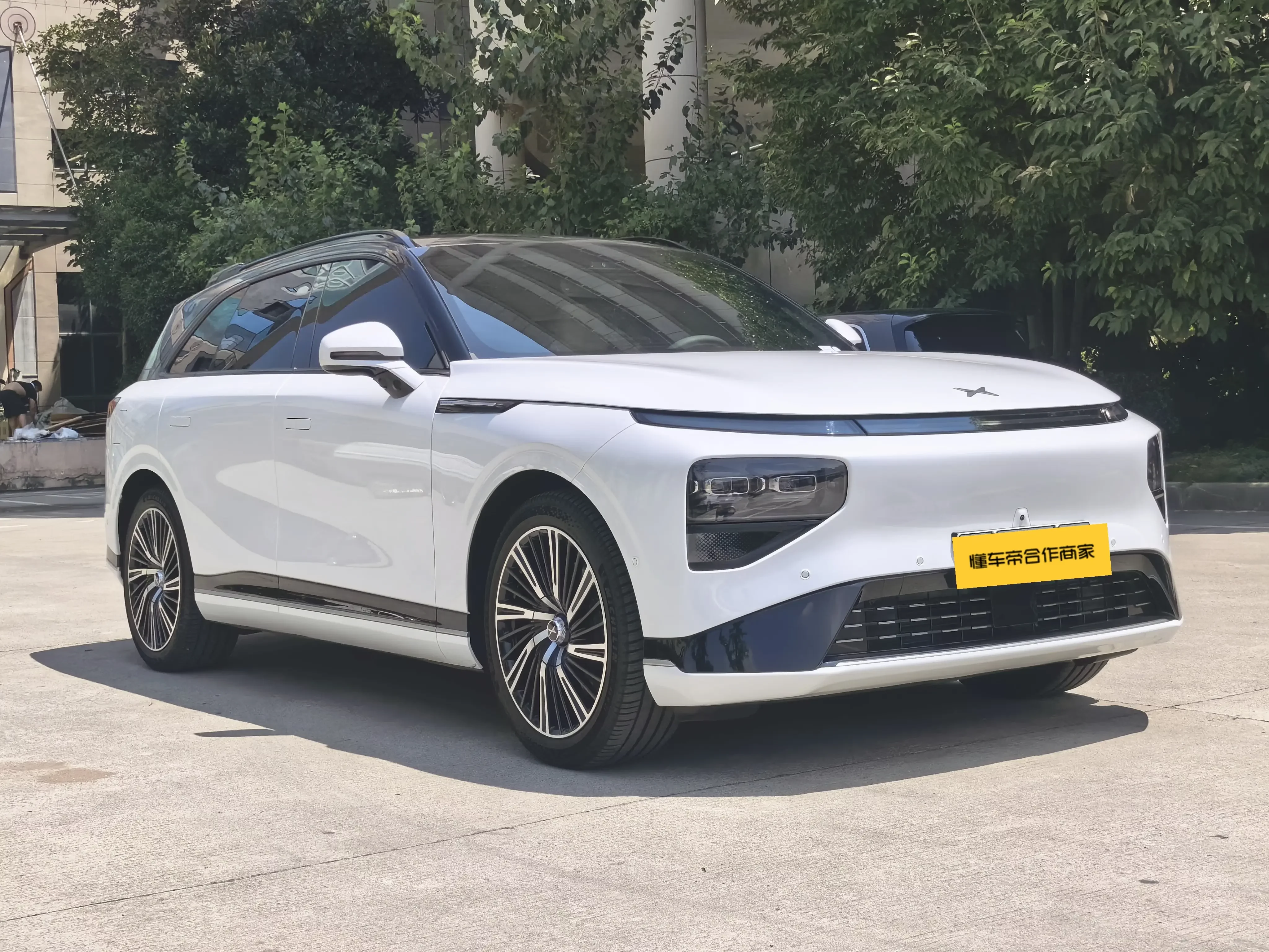 Xpeng G9