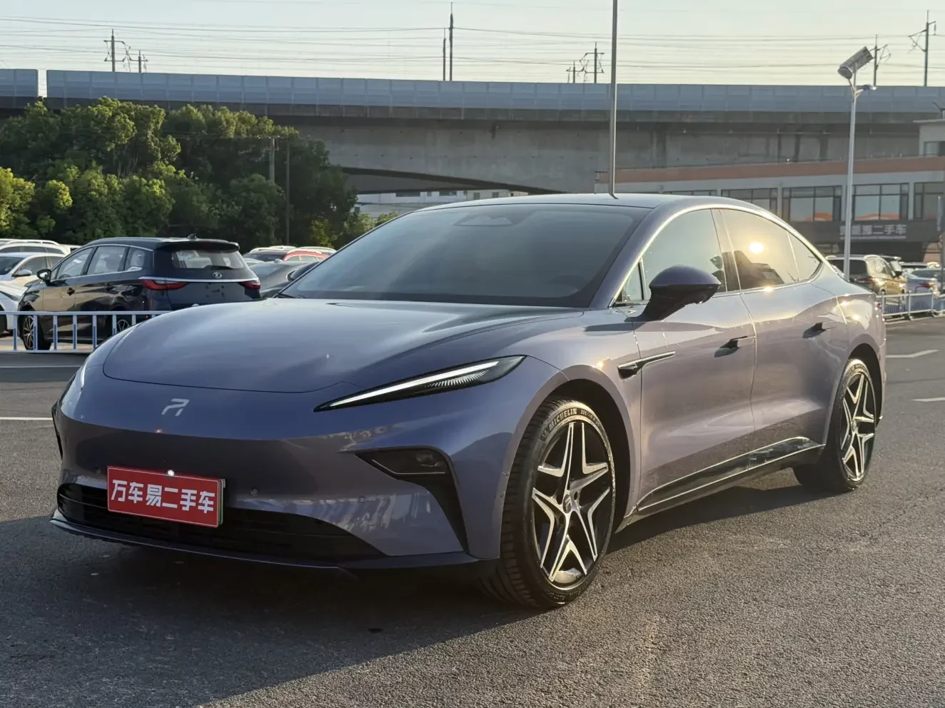 Rising Auto Feifan F7