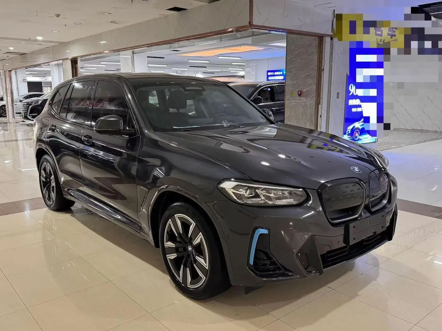 BMW iX3