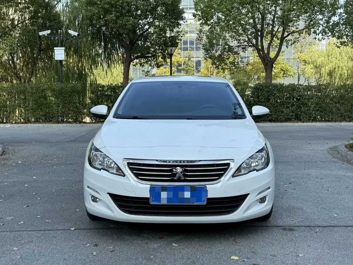 Peugeot 408