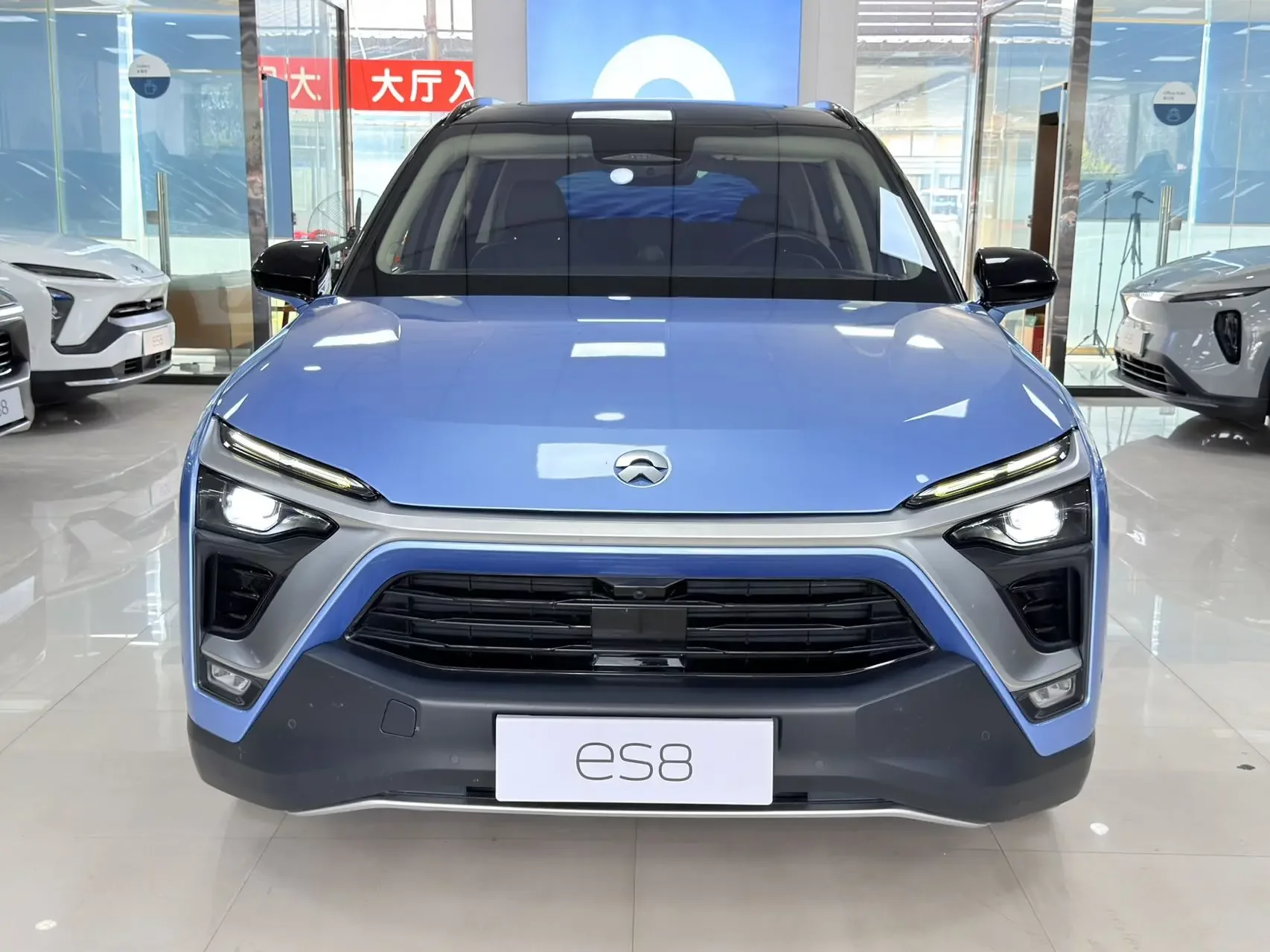 NIO ES8
