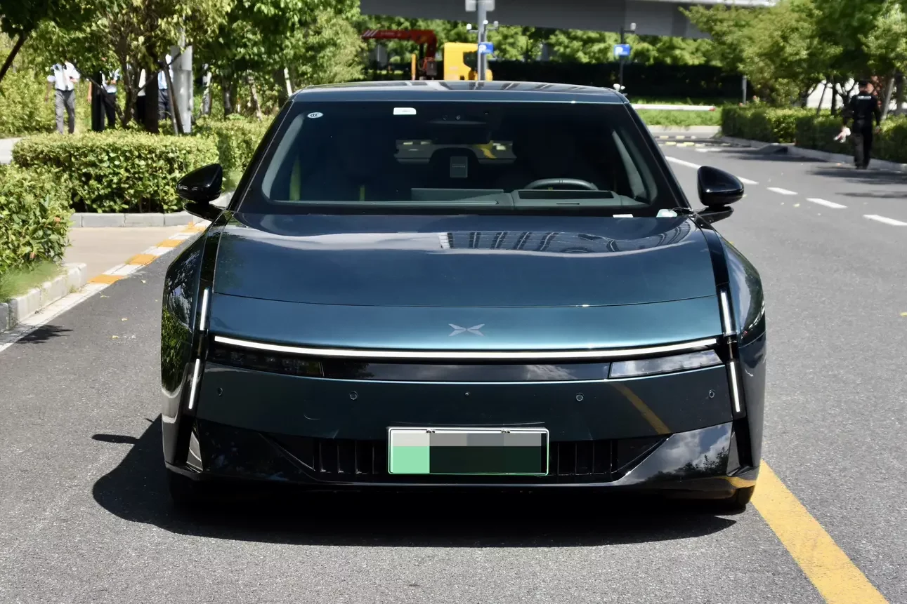 Xpeng P7