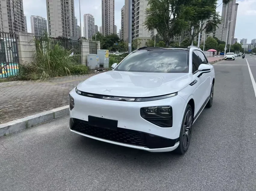 Xpeng G9