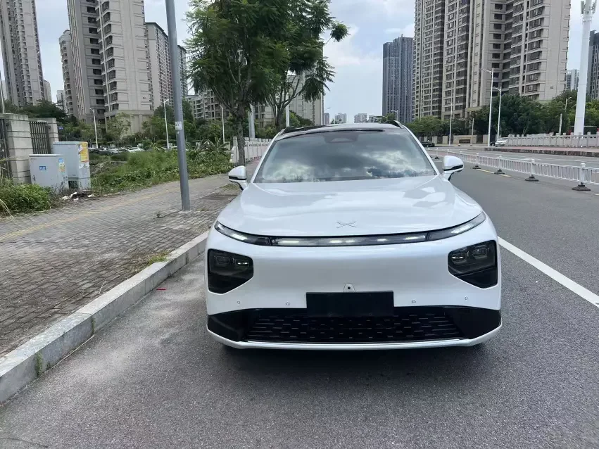 Xpeng G9