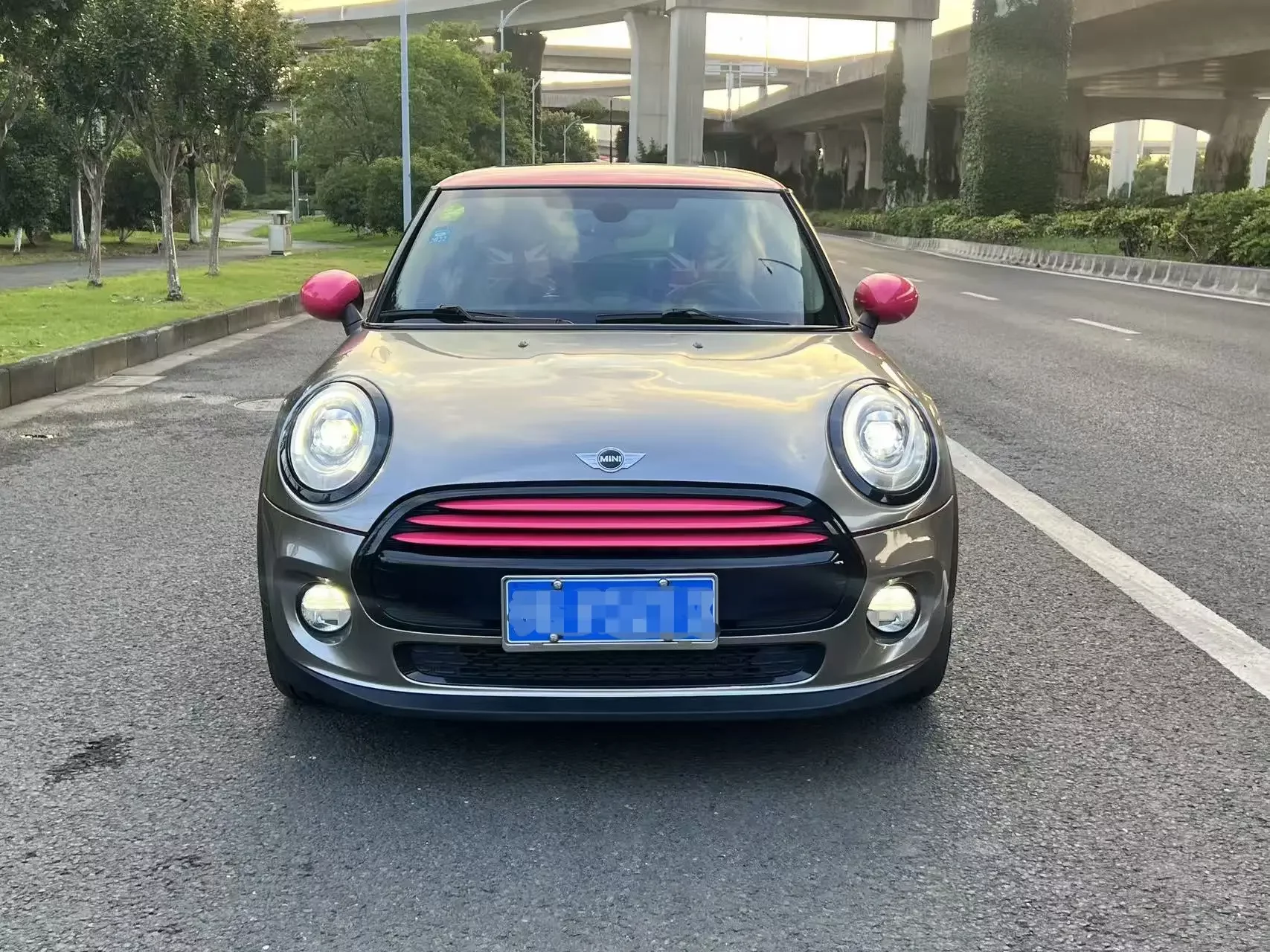 MINI 