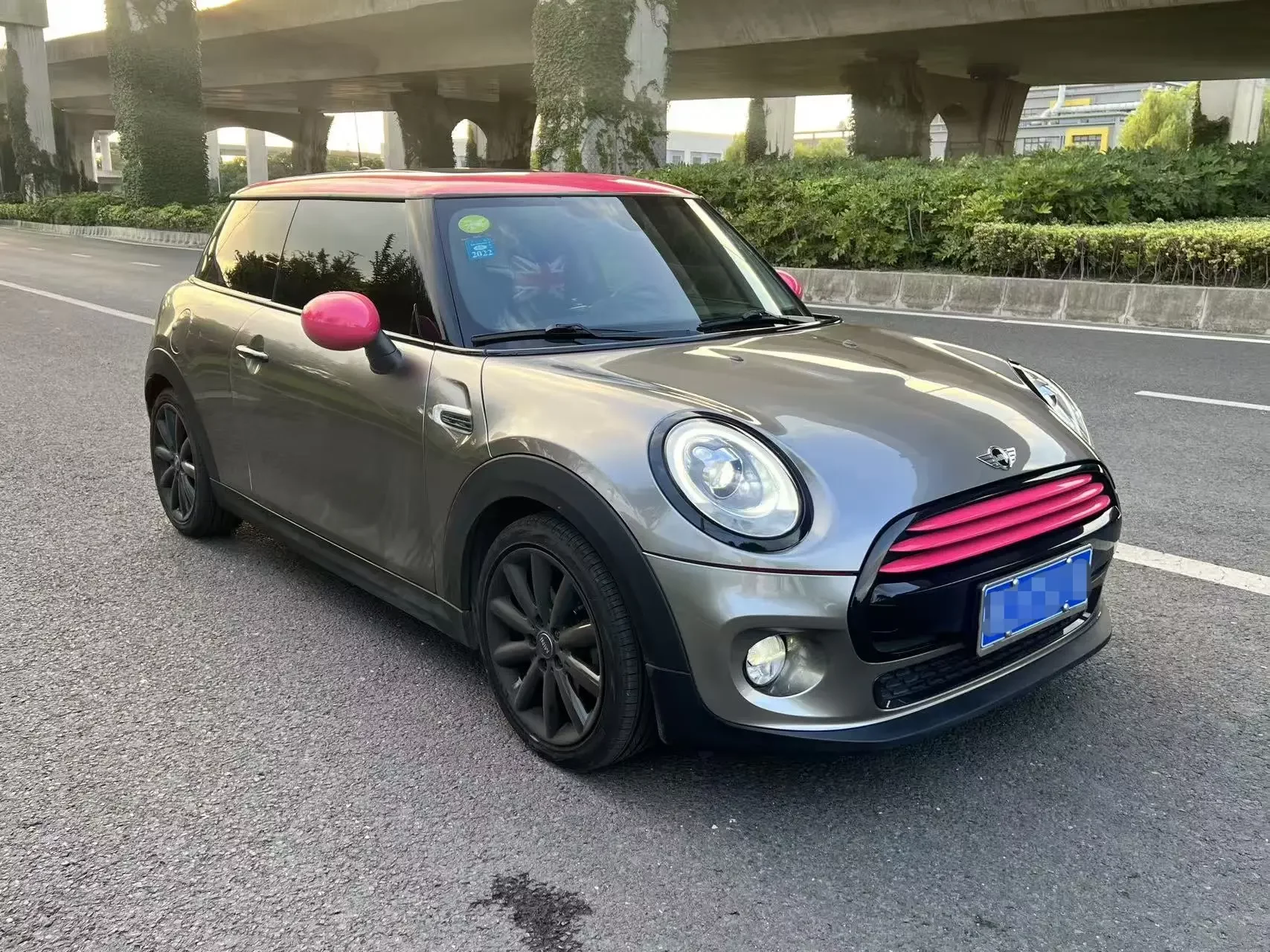 MINI 