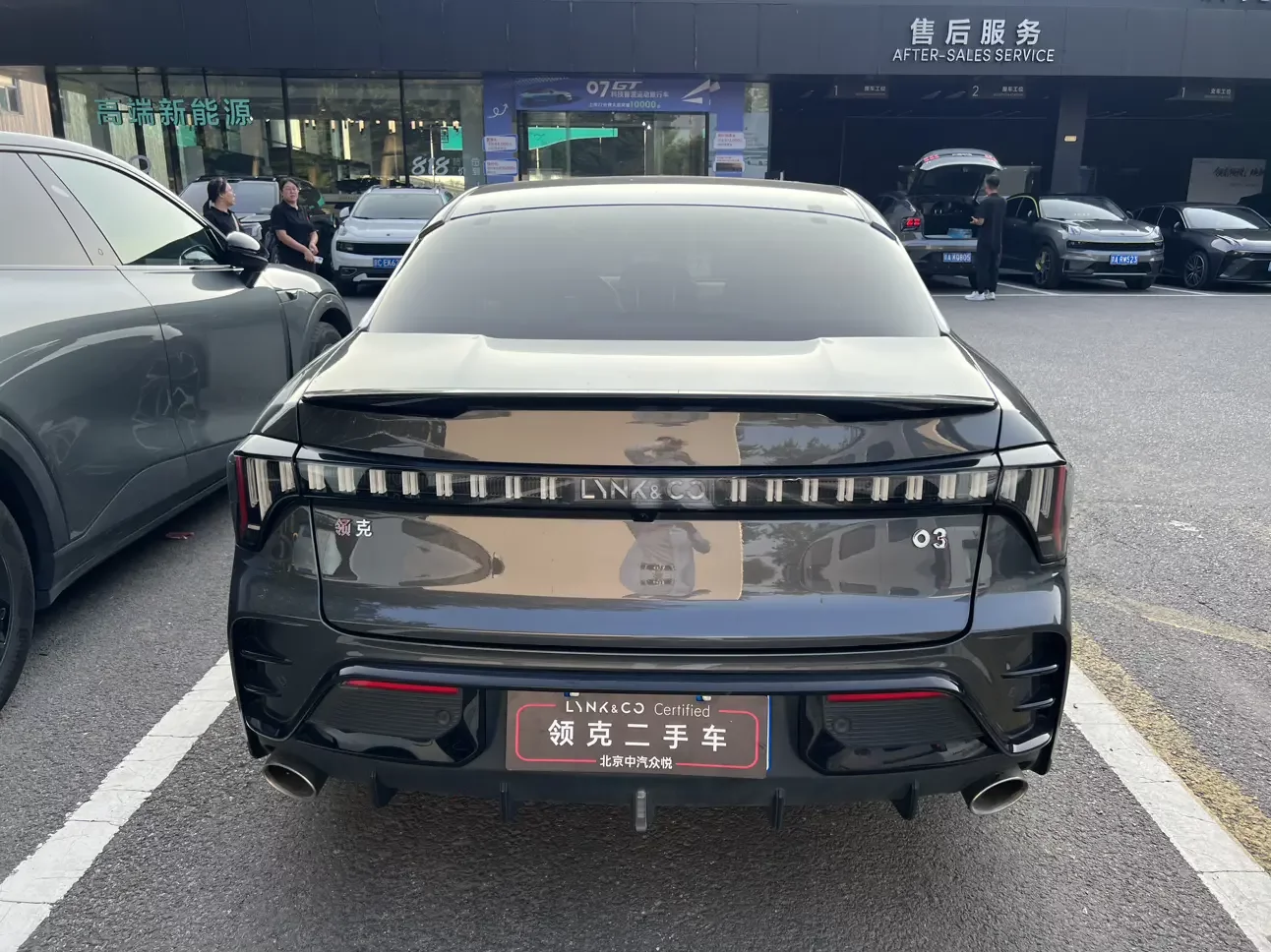 Lynk & Co 03