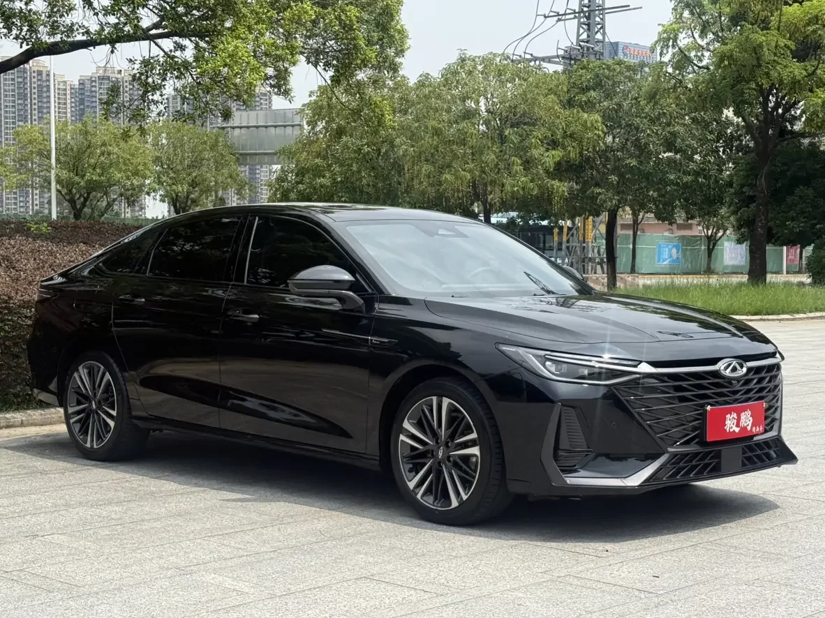 Chery Arrizo 8