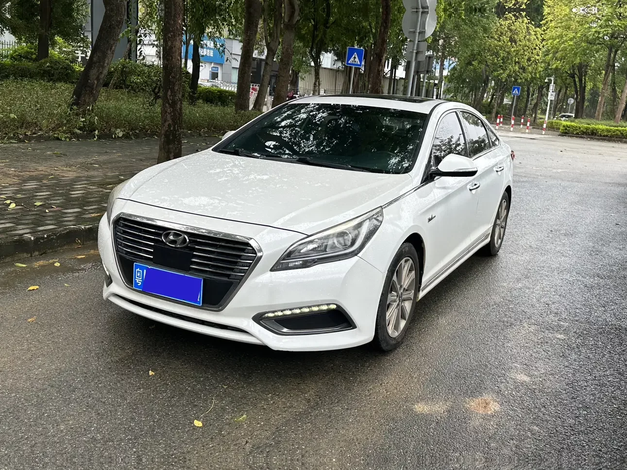 Hyundai sonata nine