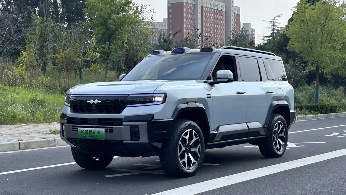 BYD Leopard Leopard 8