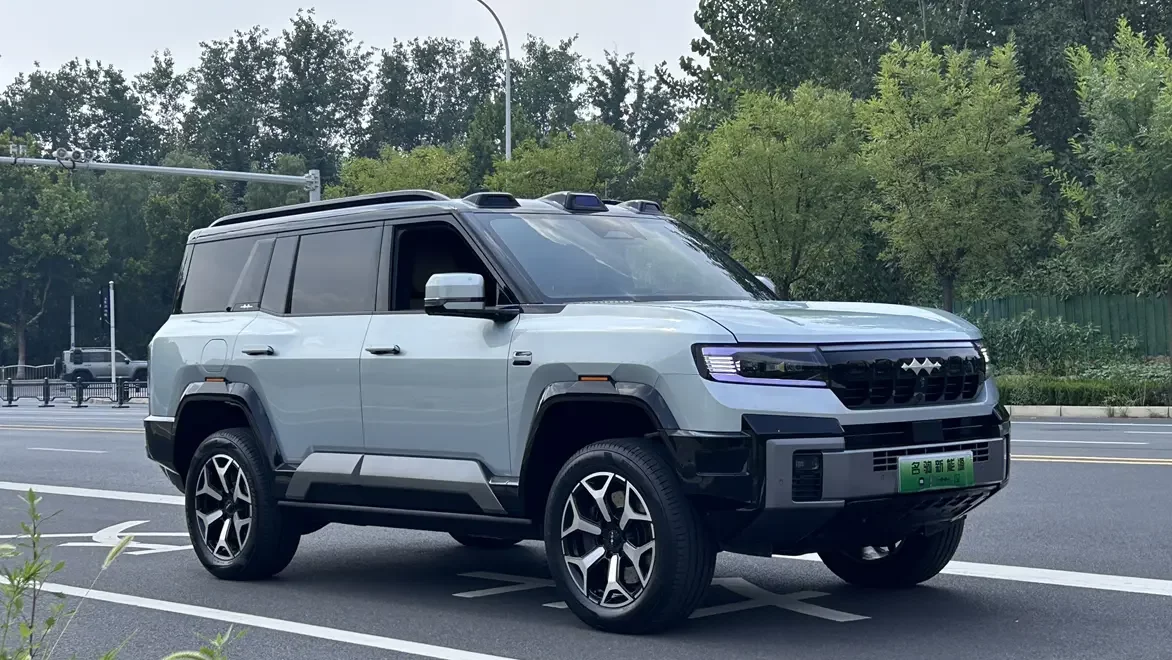 BYD Leopard Leopard 8